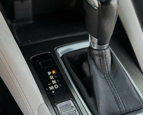 Сірий Мазда 6, об'ємом двигуна 2.49 л та пробігом 181 тис. км за 13000 $, фото 19 на Automoto.ua