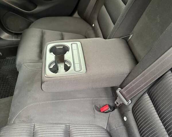 Сірий Мазда 6, об'ємом двигуна 2 л та пробігом 80 тис. км за 18000 $, фото 31 на Automoto.ua