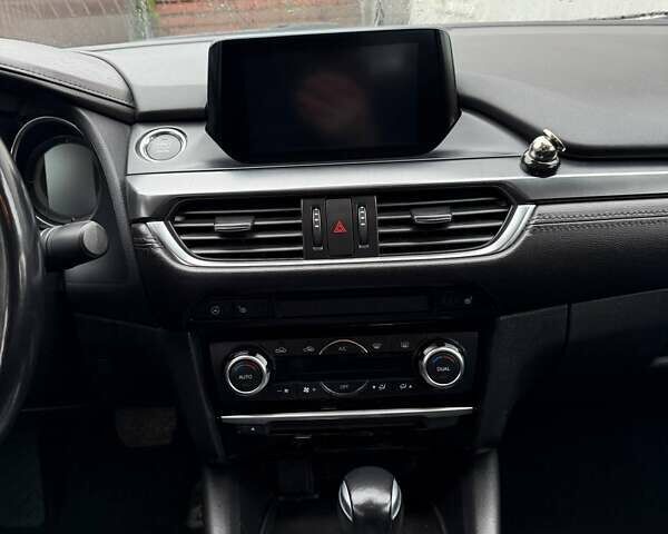 Сірий Мазда 6, об'ємом двигуна 2 л та пробігом 80 тис. км за 18000 $, фото 23 на Automoto.ua