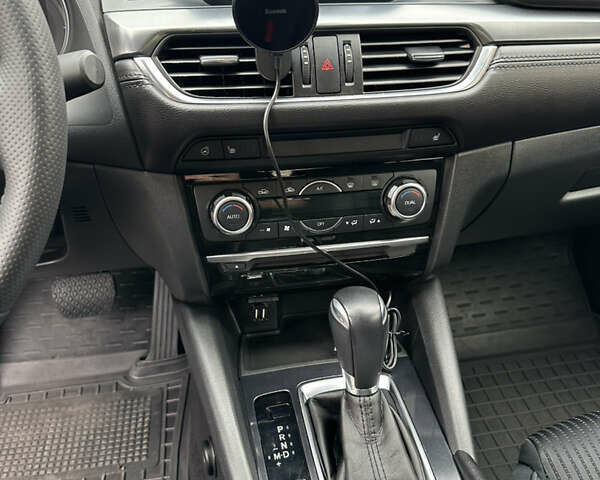 Сірий Мазда 6, об'ємом двигуна 2 л та пробігом 171 тис. км за 16000 $, фото 9 на Automoto.ua