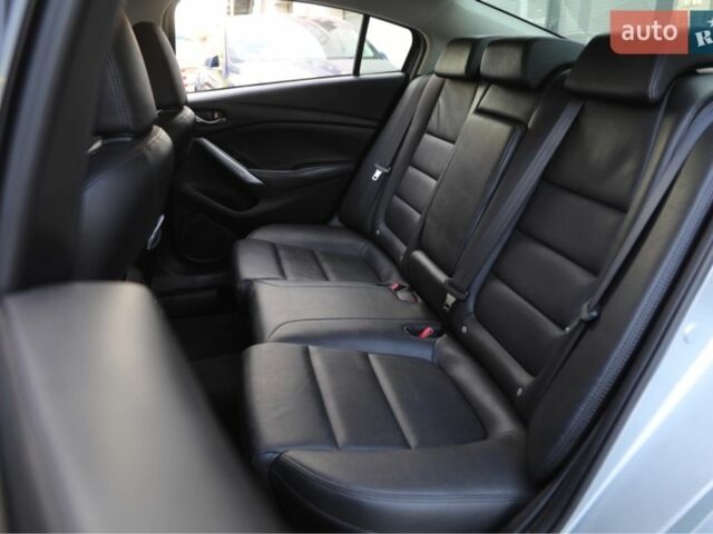 Серый Мазда 6, объемом двигателя 2.5 л и пробегом 114 тыс. км за 15000 $, фото 4 на Automoto.ua