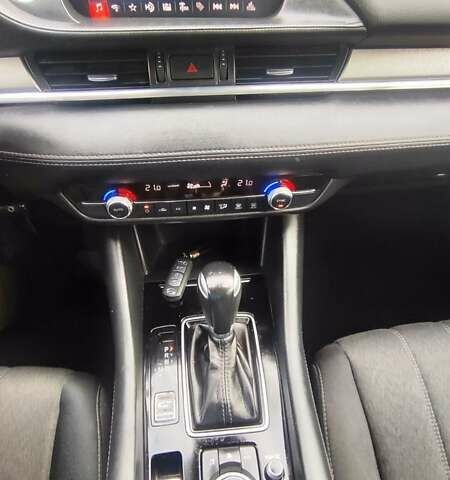 Серый Мазда 6, объемом двигателя 2.49 л и пробегом 199 тыс. км за 15000 $, фото 6 на Automoto.ua