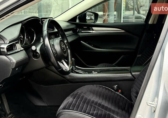 Серый Мазда 6, объемом двигателя 2.49 л и пробегом 71 тыс. км за 18500 $, фото 17 на Automoto.ua