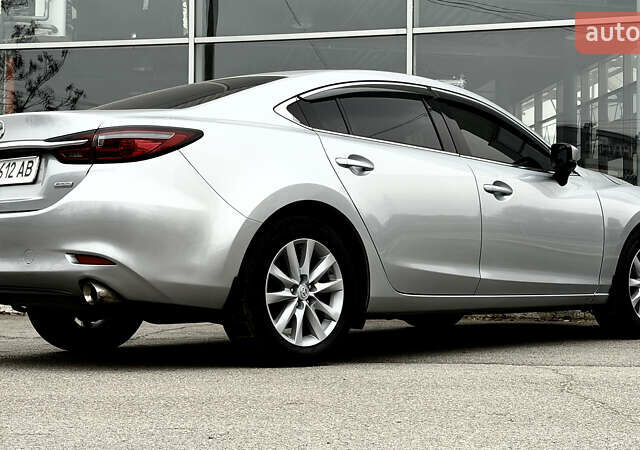 Серый Мазда 6, объемом двигателя 2.49 л и пробегом 71 тыс. км за 18500 $, фото 5 на Automoto.ua