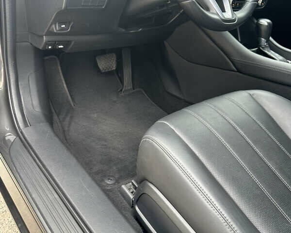 Серый Мазда 6, объемом двигателя 2.49 л и пробегом 75 тыс. км за 20000 $, фото 15 на Automoto.ua