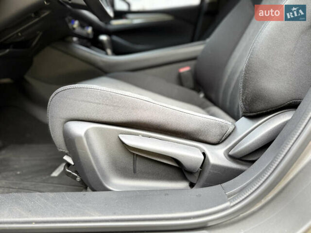 Серый Мазда 6, объемом двигателя 2 л и пробегом 63 тыс. км за 22300 $, фото 29 на Automoto.ua