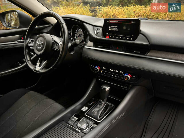 Сірий Мазда 6, об'ємом двигуна 2 л та пробігом 92 тис. км за 20800 $, фото 32 на Automoto.ua
