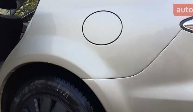 Сірий Мазда 6, об'ємом двигуна 2 л та пробігом 224 тис. км за 3800 $, фото 16 на Automoto.ua