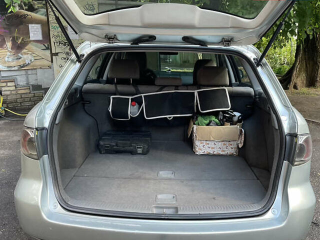 Серый Мазда 6, объемом двигателя 2 л и пробегом 320 тыс. км за 3400 $, фото 7 на Automoto.ua