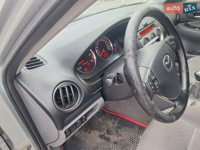 Серый Мазда 6, объемом двигателя 2 л и пробегом 441 тыс. км за 2900 $, фото 32 на Automoto.ua