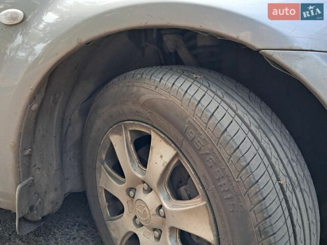 Сірий Мазда 6, об'ємом двигуна 2 л та пробігом 357 тис. км за 4200 $, фото 8 на Automoto.ua