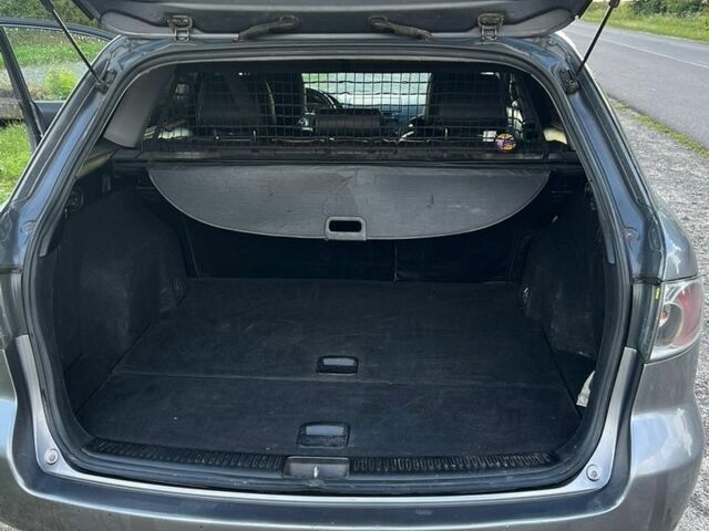 Сірий Мазда 6, об'ємом двигуна 2 л та пробігом 321 тис. км за 3500 $, фото 18 на Automoto.ua