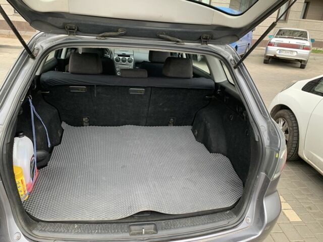 Серый Мазда 6, объемом двигателя 2 л и пробегом 303 тыс. км за 4000 $, фото 18 на Automoto.ua