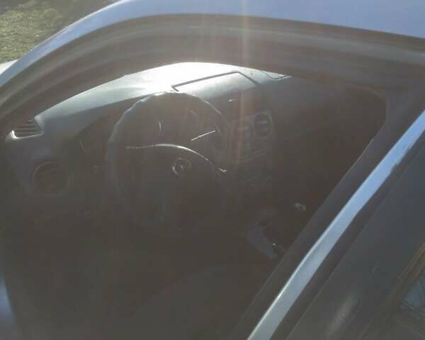 Серый Мазда 6, объемом двигателя 2 л и пробегом 300 тыс. км за 2550 $, фото 10 на Automoto.ua