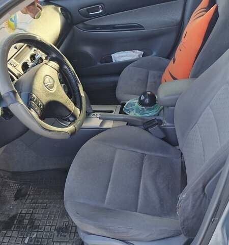 Сірий Мазда 6, об'ємом двигуна 2 л та пробігом 310 тис. км за 2900 $, фото 4 на Automoto.ua