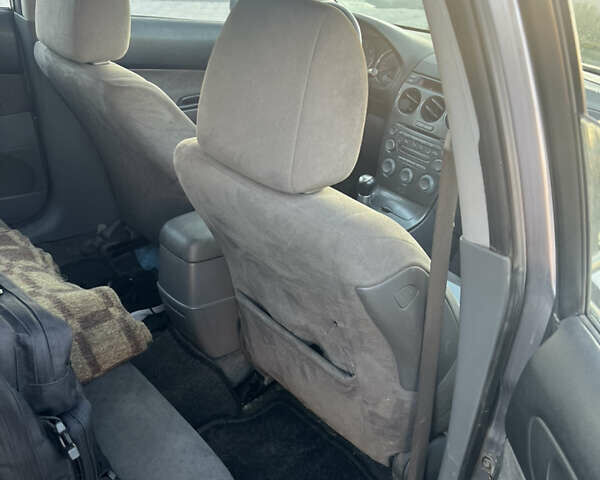 Сірий Мазда 6, об'ємом двигуна 2 л та пробігом 293 тис. км за 1600 $, фото 12 на Automoto.ua