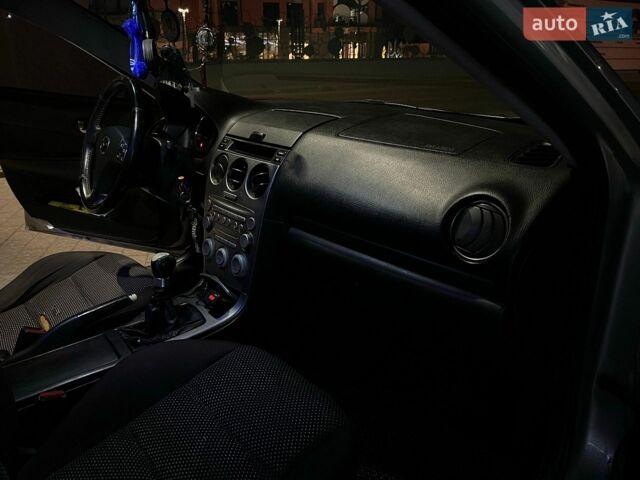 Сірий Мазда 6, об'ємом двигуна 2 л та пробігом 300 тис. км за 2200 $, фото 36 на Automoto.ua