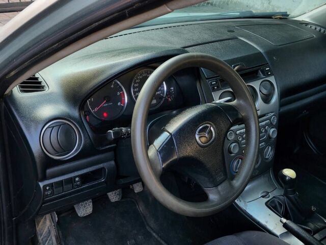 Сірий Мазда 6, об'ємом двигуна 2 л та пробігом 411 тис. км за 1951 $, фото 8 на Automoto.ua