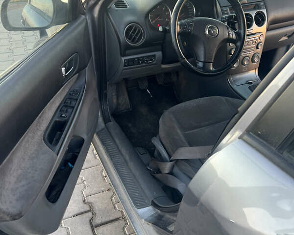 Сірий Мазда 6, об'ємом двигуна 2 л та пробігом 293 тис. км за 1600 $, фото 15 на Automoto.ua