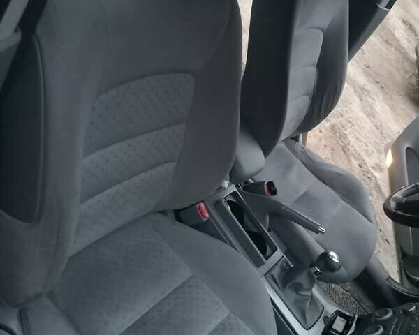 Серый Мазда 6, объемом двигателя 1.8 л и пробегом 219 тыс. км за 4550 $, фото 20 на Automoto.ua