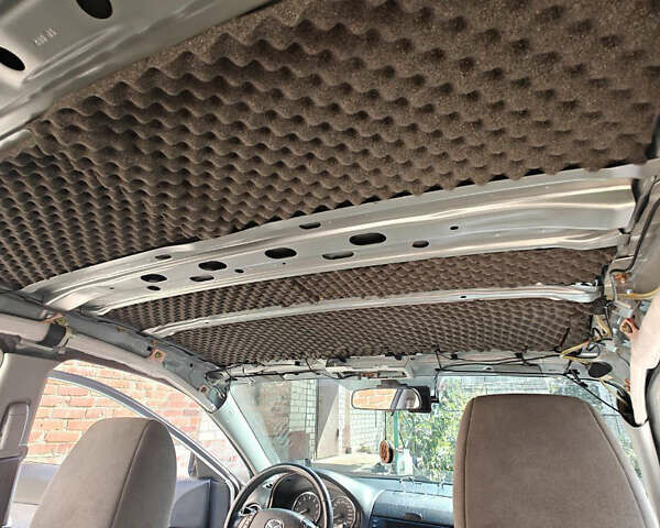 Сірий Мазда 6, об'ємом двигуна 1.8 л та пробігом 164 тис. км за 3550 $, фото 9 на Automoto.ua