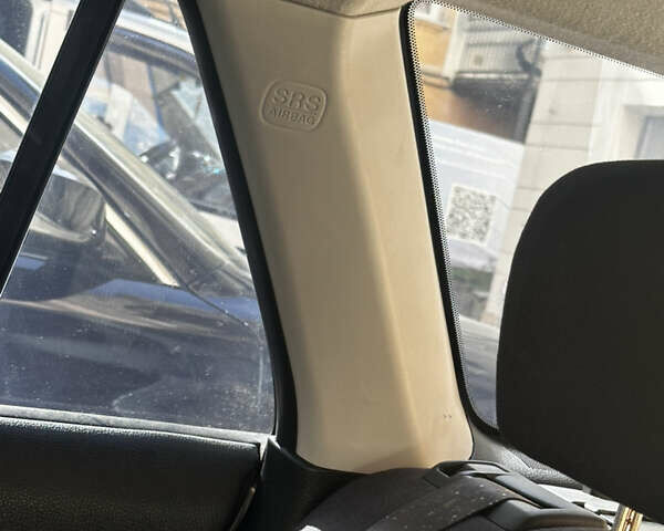 Сірий Мазда 6, об'ємом двигуна 2 л та пробігом 257 тис. км за 3950 $, фото 36 на Automoto.ua