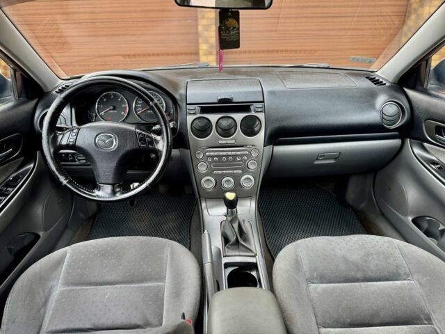Серый Мазда 6, объемом двигателя 2 л и пробегом 342 тыс. км за 2700 $, фото 12 на Automoto.ua