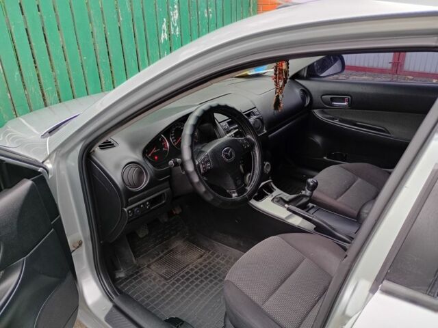Сірий Мазда 6, об'ємом двигуна 2 л та пробігом 353 тис. км за 4500 $, фото 7 на Automoto.ua