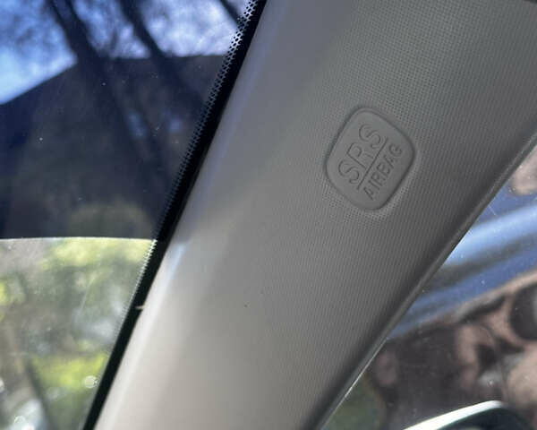 Сірий Мазда 6, об'ємом двигуна 2 л та пробігом 257 тис. км за 3950 $, фото 37 на Automoto.ua