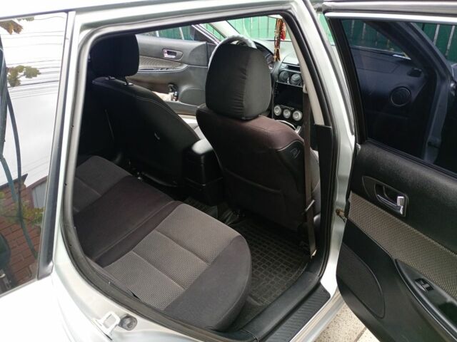 Сірий Мазда 6, об'ємом двигуна 2 л та пробігом 353 тис. км за 4500 $, фото 2 на Automoto.ua