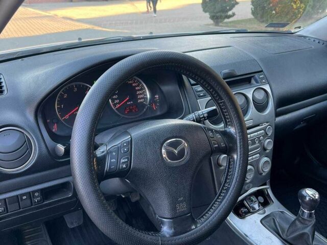 Серый Мазда 6, объемом двигателя 2 л и пробегом 320 тыс. км за 3011 $, фото 9 на Automoto.ua