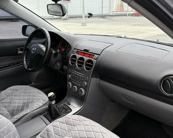 Сірий Мазда 6, об'ємом двигуна 2 л та пробігом 250 тис. км за 3800 $, фото 6 на Automoto.ua