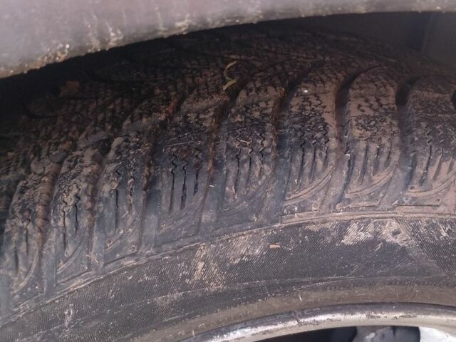 Серый Мазда 6, объемом двигателя 2 л и пробегом 336 тыс. км за 3200 $, фото 1 на Automoto.ua