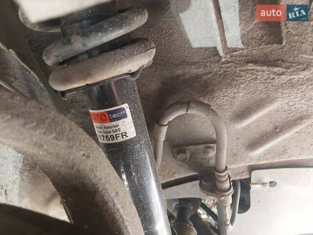 Серый Мазда 6, объемом двигателя 2 л и пробегом 309 тыс. км за 3800 $, фото 13 на Automoto.ua