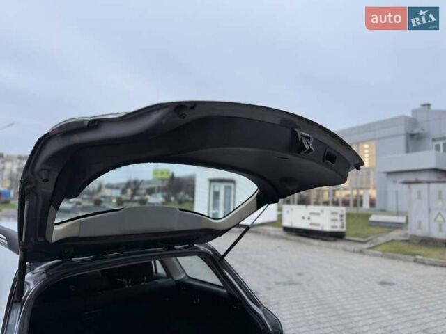 Сірий Мазда 6, об'ємом двигуна 2 л та пробігом 265 тис. км за 3777 $, фото 20 на Automoto.ua