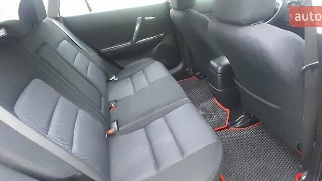 Сірий Мазда 6, об'ємом двигуна 1.8 л та пробігом 302 тис. км за 3700 $, фото 19 на Automoto.ua