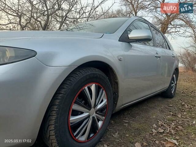 Сірий Мазда 6, об'ємом двигуна 2 л та пробігом 237 тис. км за 4700 $, фото 3 на Automoto.ua