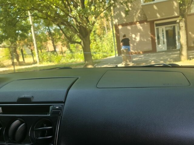 Сірий Мазда 6, об'ємом двигуна 2 л та пробігом 300 тис. км за 4600 $, фото 9 на Automoto.ua