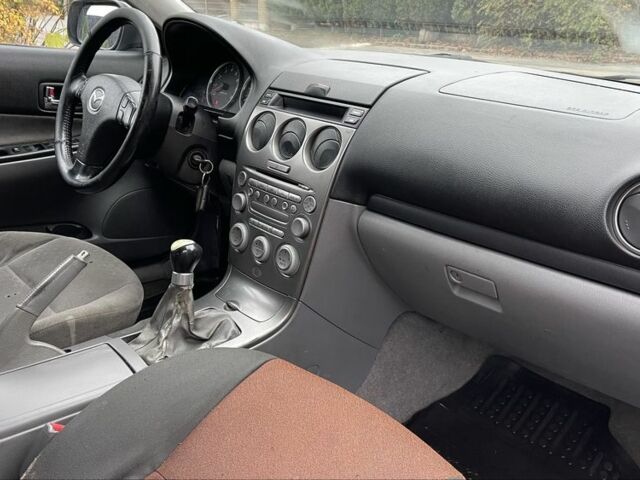 Сірий Мазда 6, об'ємом двигуна 2 л та пробігом 235 тис. км за 1250 $, фото 13 на Automoto.ua