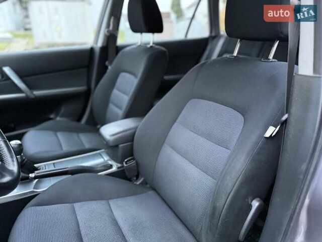 Сірий Мазда 6, об'ємом двигуна 2 л та пробігом 265 тис. км за 3777 $, фото 25 на Automoto.ua