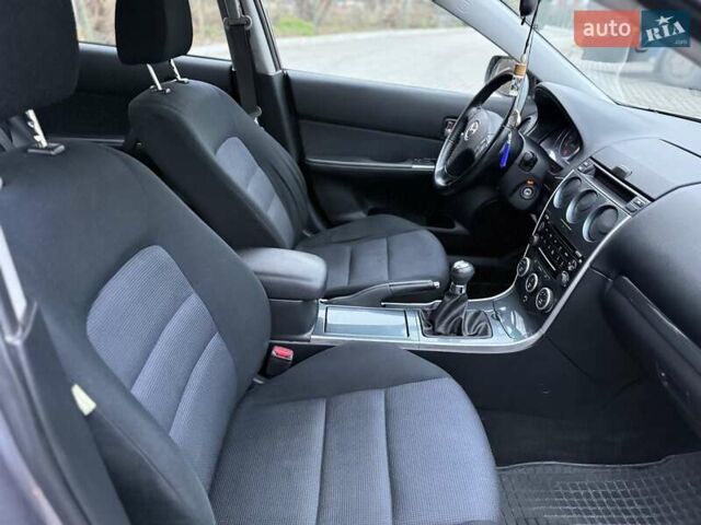 Сірий Мазда 6, об'ємом двигуна 2 л та пробігом 265 тис. км за 3777 $, фото 28 на Automoto.ua