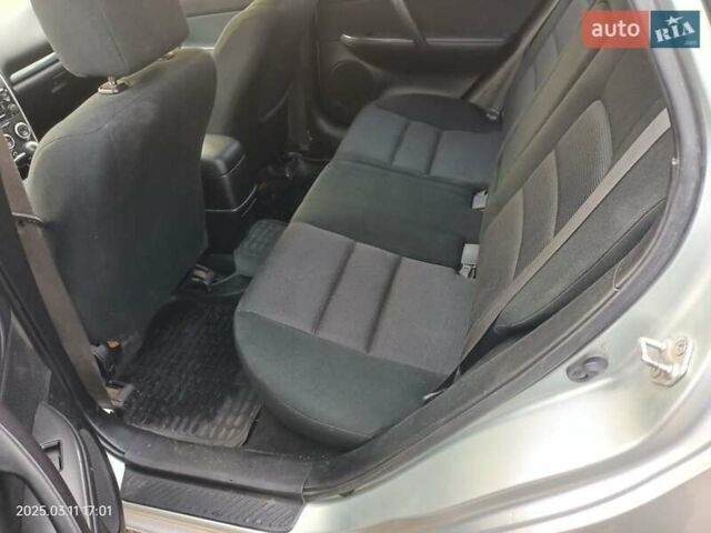 Сірий Мазда 6, об'ємом двигуна 2 л та пробігом 237 тис. км за 4700 $, фото 13 на Automoto.ua
