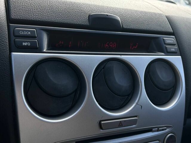 Серый Мазда 6, объемом двигателя 1.8 л и пробегом 370 тыс. км за 3100 $, фото 10 на Automoto.ua