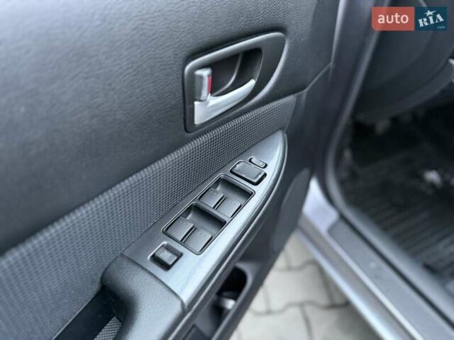 Сірий Мазда 6, об'ємом двигуна 2 л та пробігом 265 тис. км за 3777 $, фото 24 на Automoto.ua