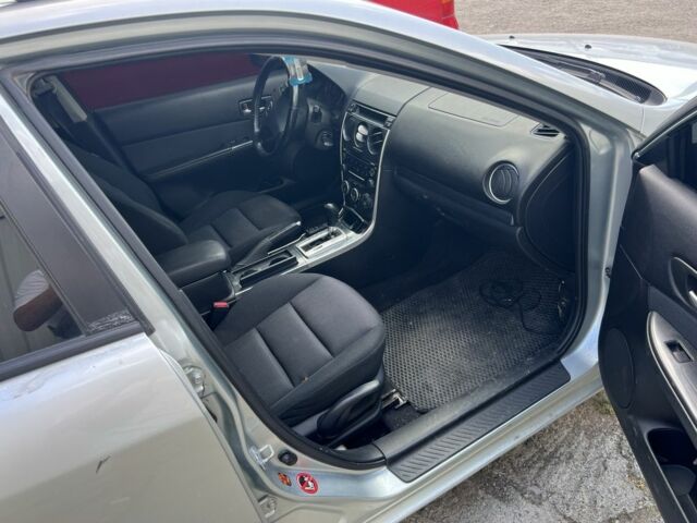 Сірий Мазда 6, об'ємом двигуна 2 л та пробігом 300 тис. км за 1300 $, фото 2 на Automoto.ua