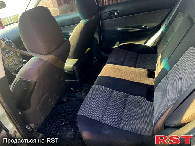 Серый Мазда 6, объемом двигателя 2 л и пробегом 300 тыс. км за 2600 $, фото 6 на Automoto.ua