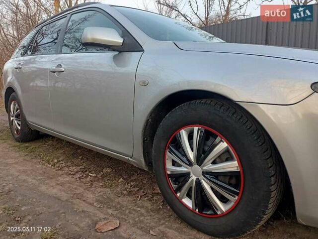 Сірий Мазда 6, об'ємом двигуна 2 л та пробігом 237 тис. км за 4700 $, фото 2 на Automoto.ua