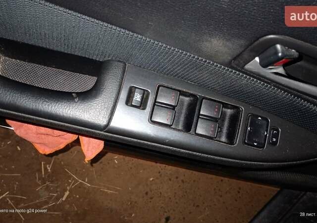 Сірий Мазда 6, об'ємом двигуна 1.8 л та пробігом 250 тис. км за 3200 $, фото 9 на Automoto.ua