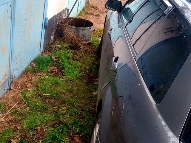 Сірий Мазда 6, об'ємом двигуна 2 л та пробігом 220 тис. км за 3300 $, фото 1 на Automoto.ua