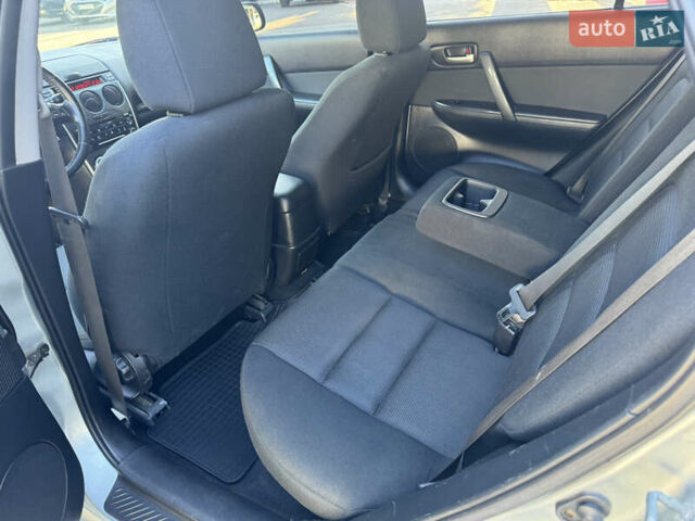 Серый Мазда 6, объемом двигателя 2 л и пробегом 225 тыс. км за 3999 $, фото 5 на Automoto.ua